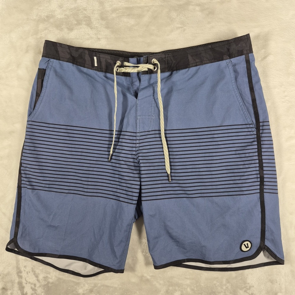 Vuori Cruise Board Shorts Men's 32 Blue Swim Trunks Beach Drawstring Striped